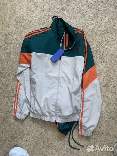 Спортивный костюм adidas