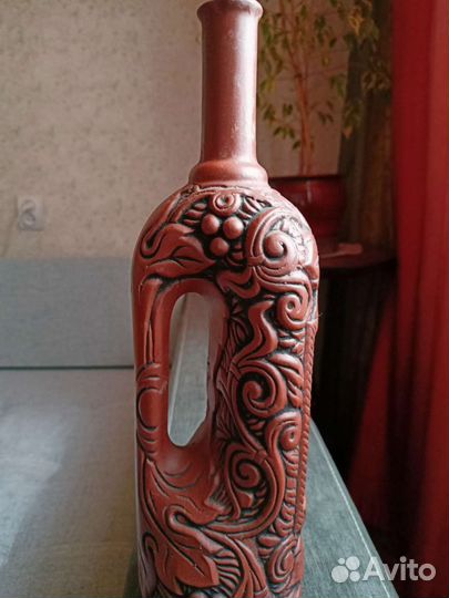 Глиняная бутылка