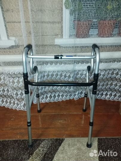 Ходунки для взрослых и пожилых инвалидов