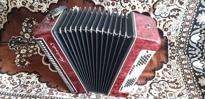 Баян кировский 3