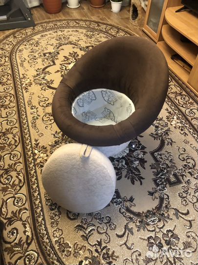 Пуф со спинкой