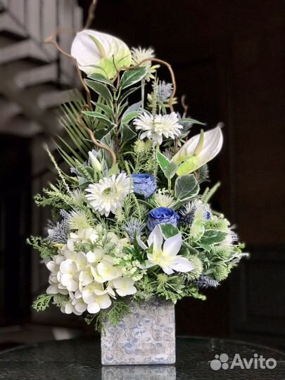 Интерьерные композиции из искусственных цветов