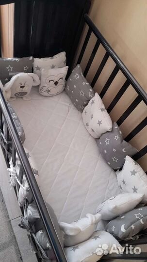 Кроватка с маятником + матрас