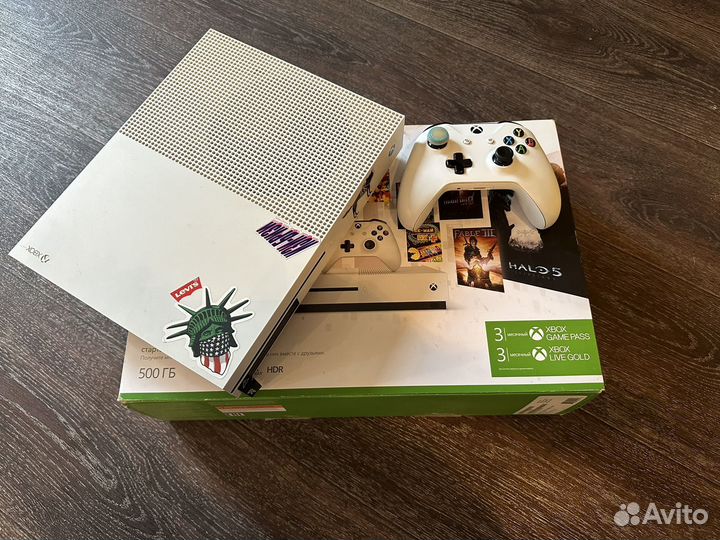 Xbox one S 500 gb