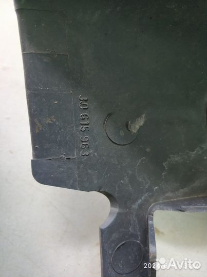 Кожух рулевой колонки Вольво Volvo S40 V40 1996-20