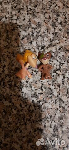 Игрушки из киндера, чупа чупс итд