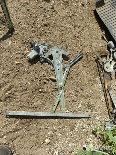 Стеклоподъемник передний правый Mitsubishi Asx