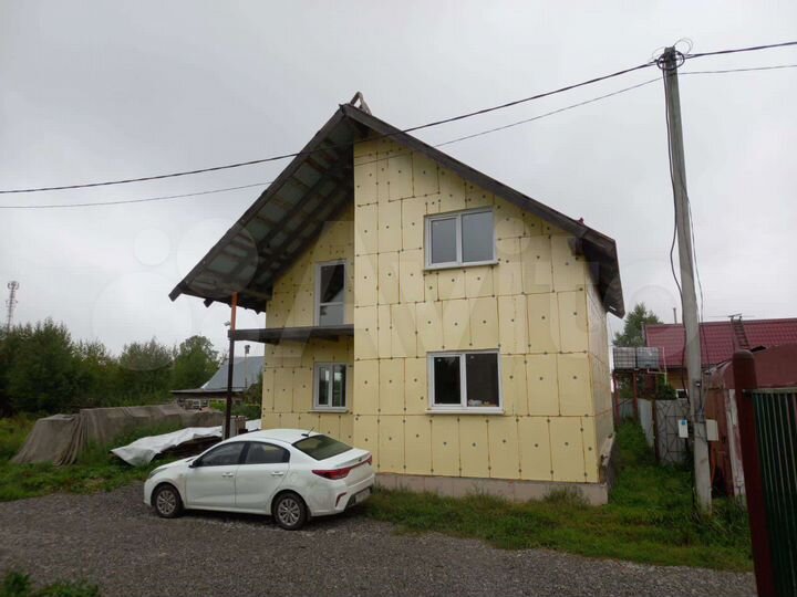 Дом 107,2 м² на участке 12 сот.