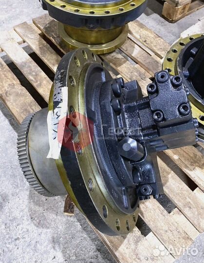 Мотор хода Doosan DX420LC-3