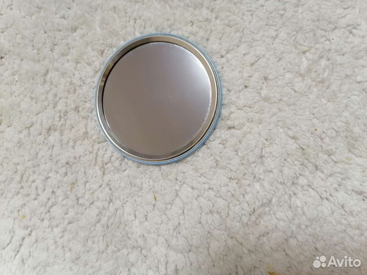 Маленькое зеркальце