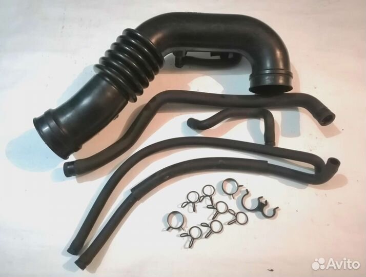 Патрубок впускной Subaru Legacy BG5/BG9