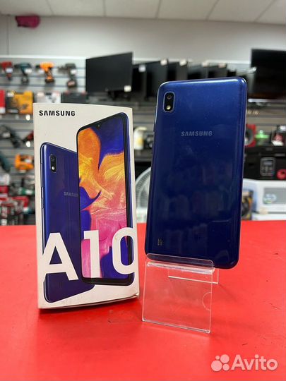 Смартфон Samsung Galaxy A10 2/32GB