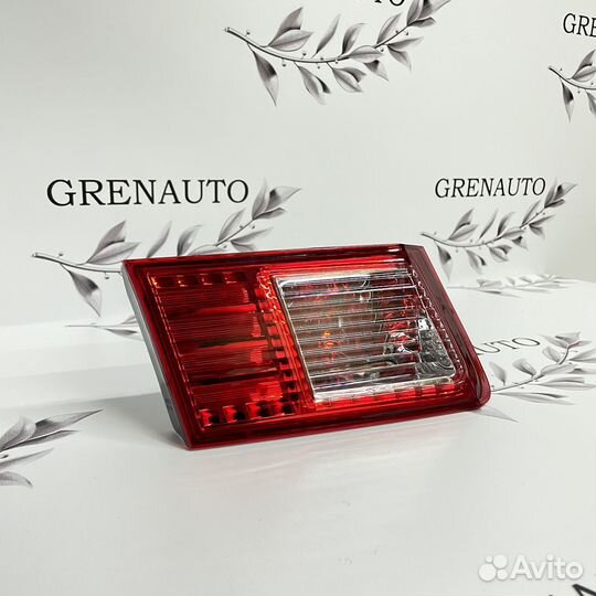 Фонарь задний левый внутренний Honda Accord 8 08-1