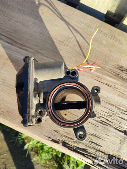 Дроссельная заслонка Scoda Superb glja 2013 дизел