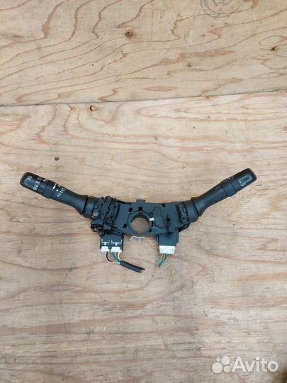 Переключатель подрулевой (стрекоза) Toyota Prius 2