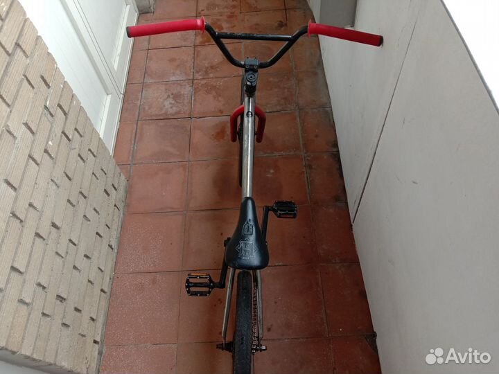 Трюковой велосипед BMX