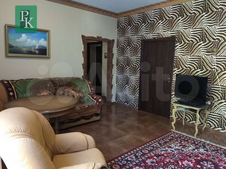 5-к. квартира, 170 м², 1/4 эт.