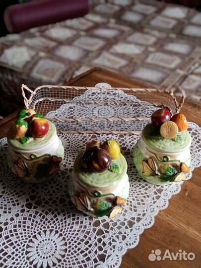 Набор керамических ёмкостей для сыпучих продуктов