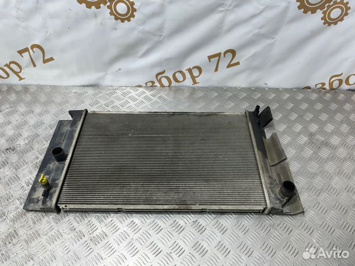 Радиатор охлаждения двигателя Toyota Auris ZRE151