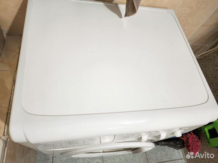 Стиральная машина indesit 5кг