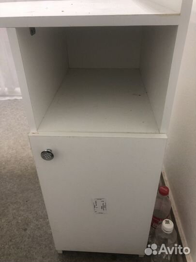 Маникюрный стол бу