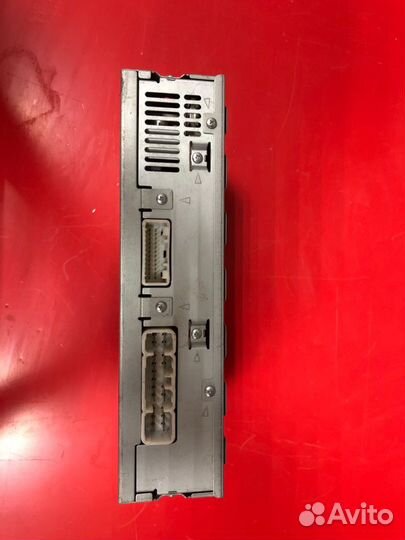 Усилитель акустической системы Lexus Rx300