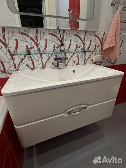 Раковина с тумбой и зеркалом бу