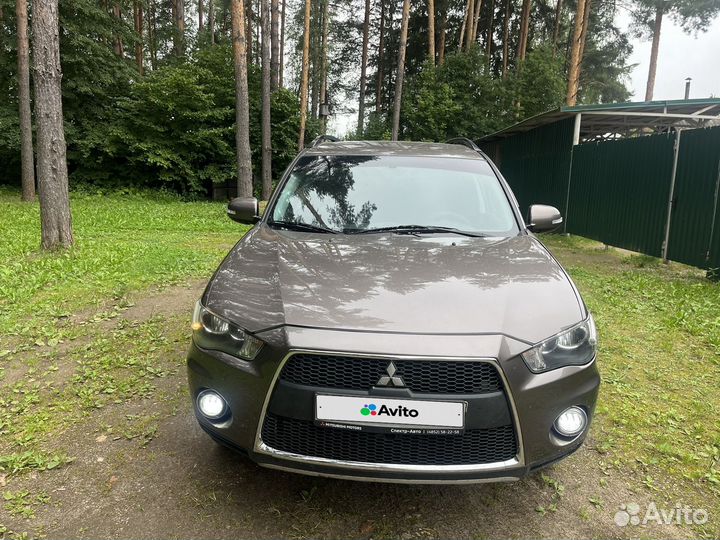 Mitsubishi Outlander 2.4 CVT, 2011, 260 000 км