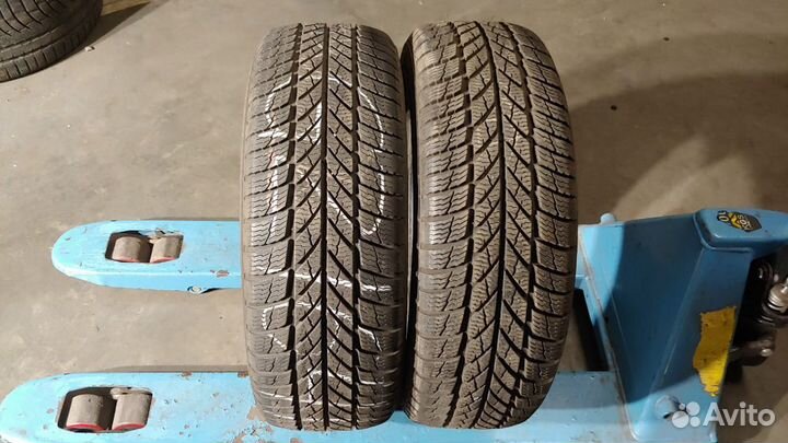 Gislaved Euro Frost 5 215/60 R16 99H