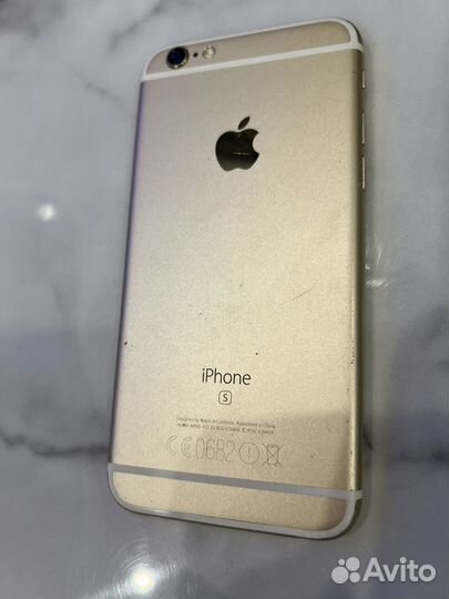 Телефон iPhone 6s
