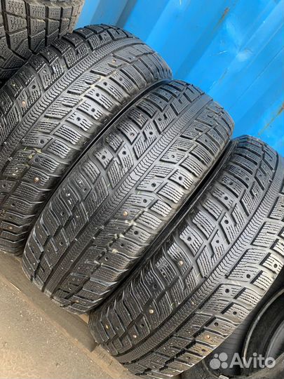 Kumho I'Zen KW22 195/65 R15 91T