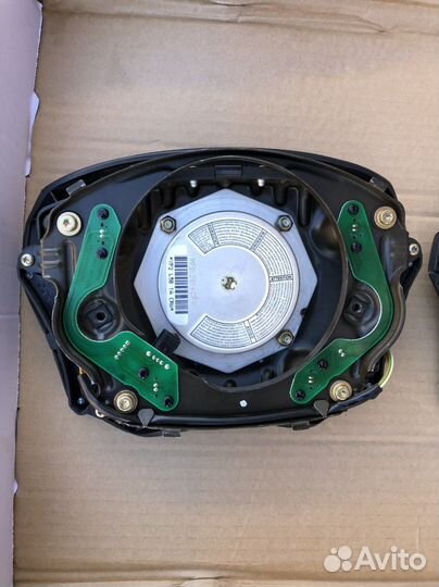 Подушка безопасности в руль Mercedes Benz s220