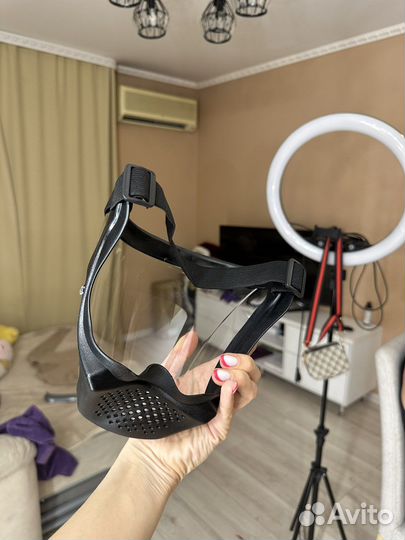 Защитная маска для лица