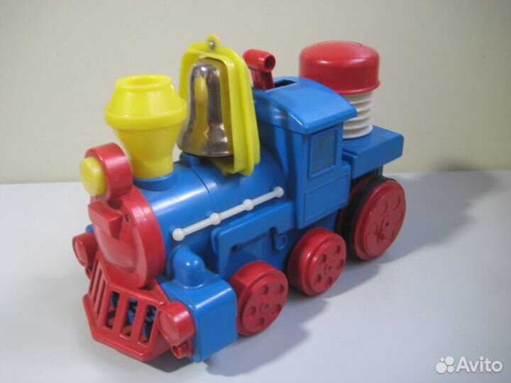 Игрушка времен СССР. Паровоз