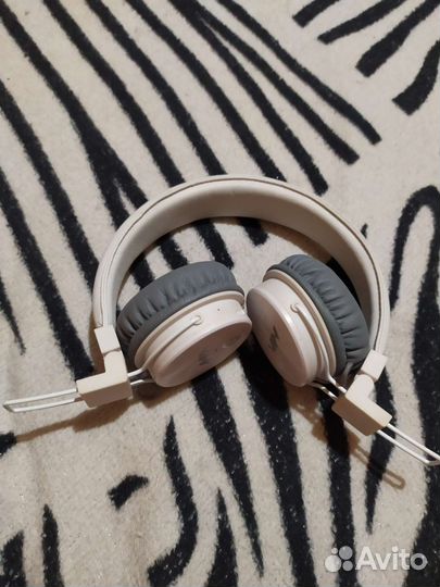 Беспроводные наушники бу