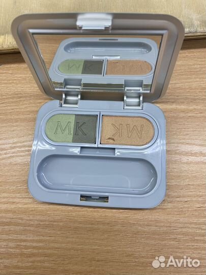 Тени для век Мэри кей