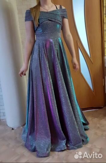 Платье вечернее