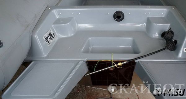 Лодка риб Skyboat SB 520 R двухконсольный