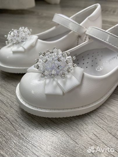 Нарядные туфли доя девочки