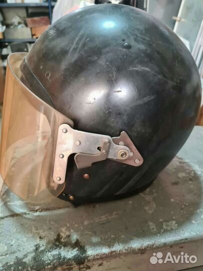 Шлем-каска периода СССР для разгона митингов