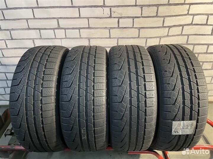 Pirelli Winter Sottozero 210 Serie II 225/50 R17 94H