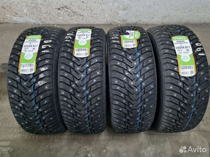 Nokian Tyres Hakkapeliitta 8 225/55 R17 101T