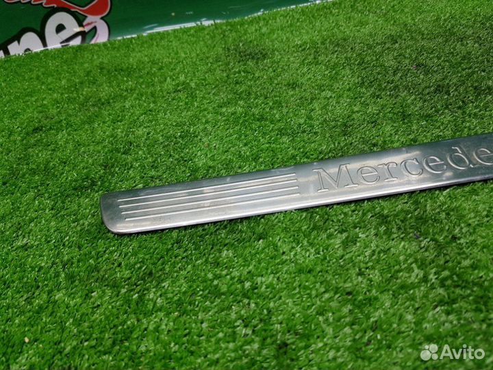 Накладка порога Mercedes-Benz B W246 M270.910 2012