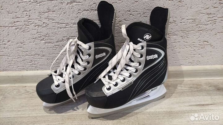 Коньки хоккейные Boston 38р. Новые