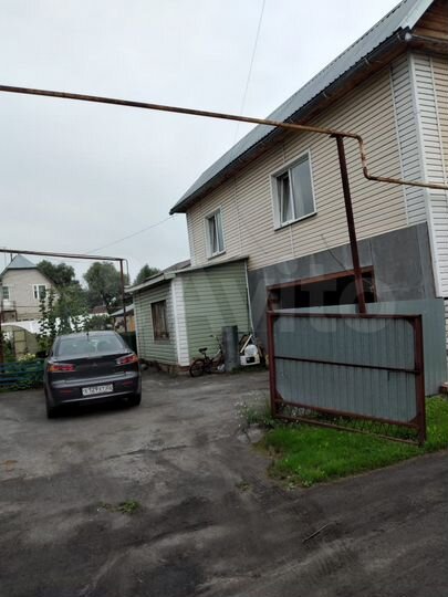 Дом 180 м² на участке 8 сот.