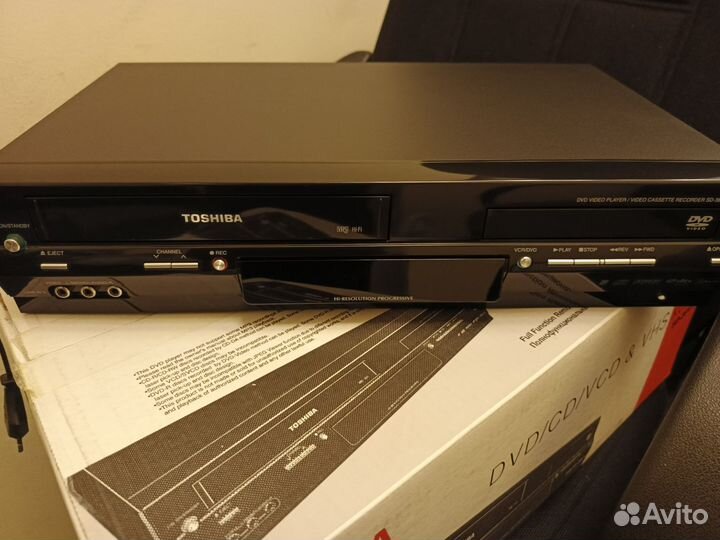 Видеомагнитофон VHS +DVD Toshiba SD-38VKR