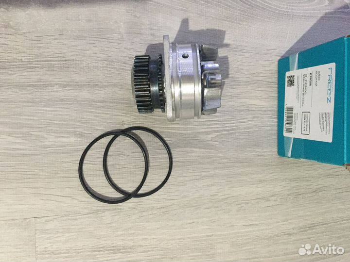Водяная помпа(насос) infiniti,ниссан,рено