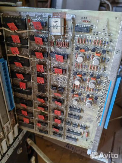 Компьютер эвм искра 1030-11 системный блок