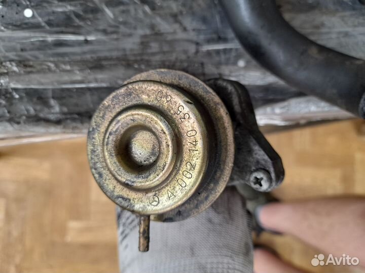 Клапан вакуумный (EGR) A0021403560 Мерседес Vito