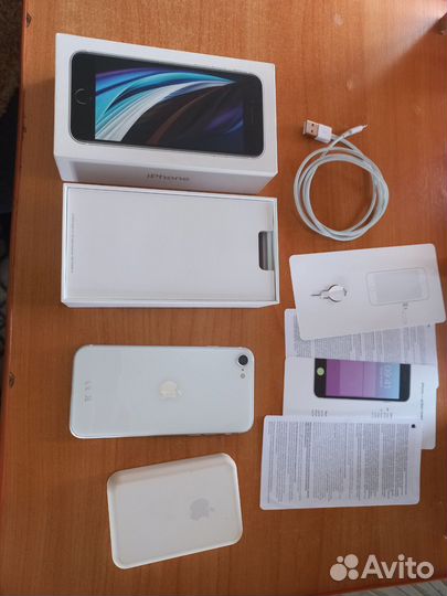 iPhone SE (2020), 64 ГБ